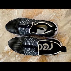 Nike Phantom react sneakers size 8.